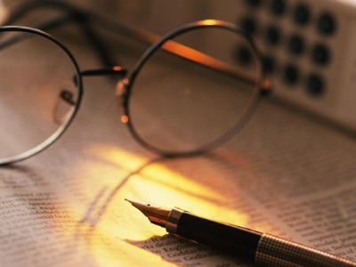 粘金屬和玻璃UV膠水，眼鏡用膠案例